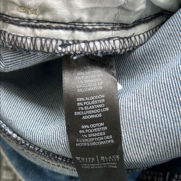 Distressed Jeans with bling - Picture 8 of 9